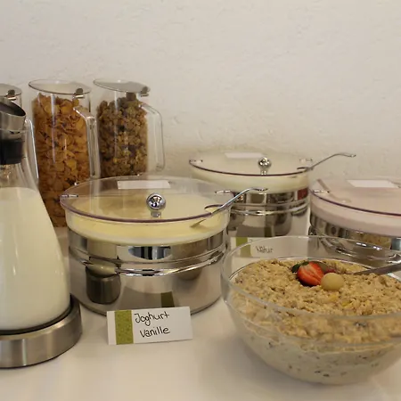 Flair Gruener Baum Szálloda 3*