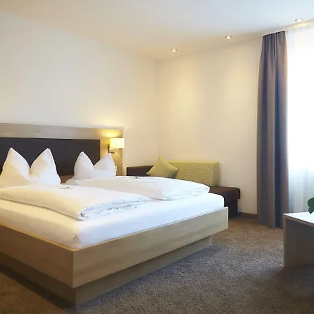 Flair Gruener Baum Szálloda Donaueschingen