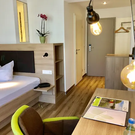 Flair Gruener Baum 3*