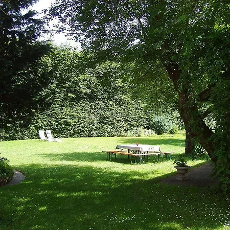Flair Gruener Baum