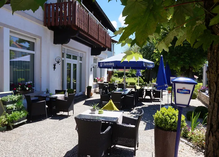 Flair Gruener Baum Hotel 3*